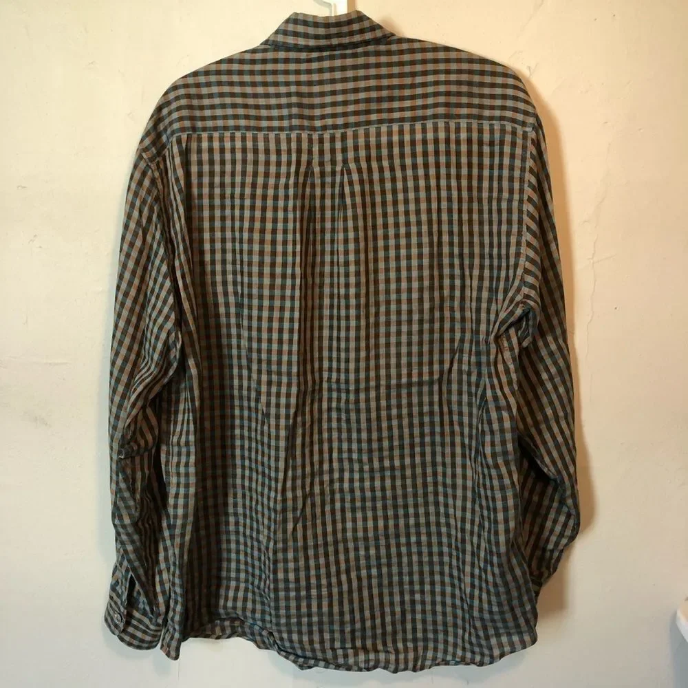 Ermenegildo Zegna linen button down shirt.